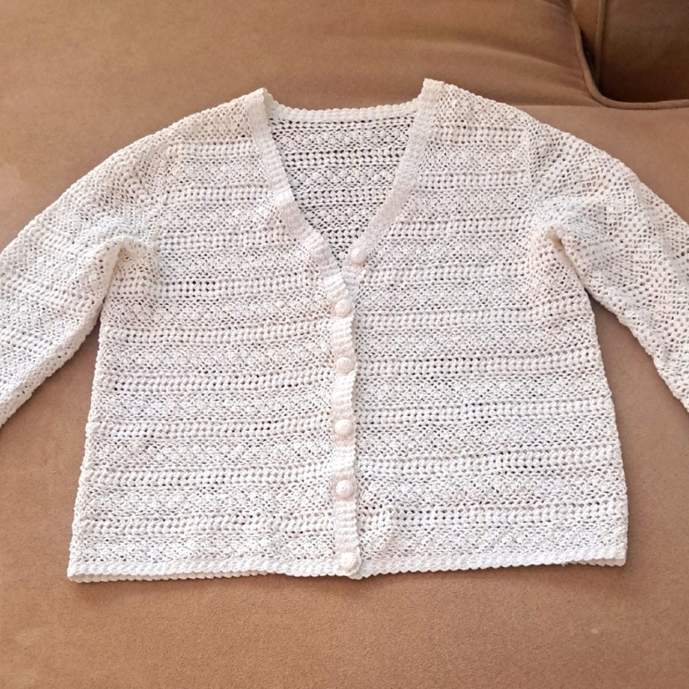 Elegant Cream Vintage Inspired  Crochet Sweater Sz XS Excellent